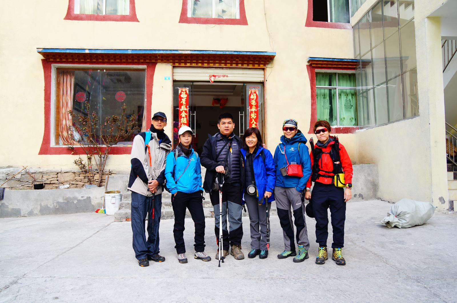 D2: 日隆鎮>出發 | 四川四姑娘山 | 旅遊 露營 跑山 跑步 運動 水上活動 | Hidy Chan | hidychan.com