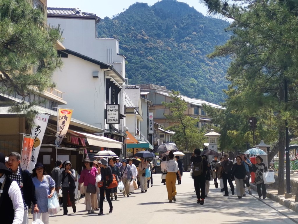 宮島 | 廣島踩單車露吓營先 | 旅遊 露營 跑山 跑步 運動 水上活動 | Hidy Chan | hidychan.com