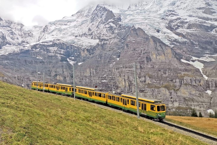 D3: Lauterbrunnen > Wengen > Kleine Scheidegg | 瑞士好好露 | 旅遊 露營 跑山 跑步 運動 水上活動 | Hidy Chan | hidychan.com