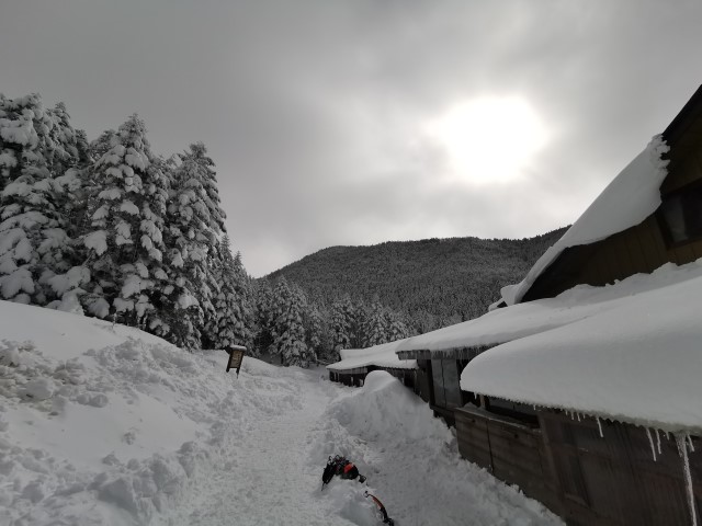 D3: 赤岳鉱泉 | 雪山•滑雪•露營•瘋狂玩盡日本 | 旅遊 露營 跑山 跑步 運動 水上活動 | Hidy Chan | hidychan.com