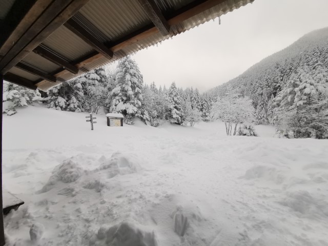 D4: 赤岳攻頂失敗 | 雪山•滑雪•露營•瘋狂玩盡日本 | 旅遊 露營 跑山 跑步 運動 水上活動 | Hidy Chan | hidychan.com