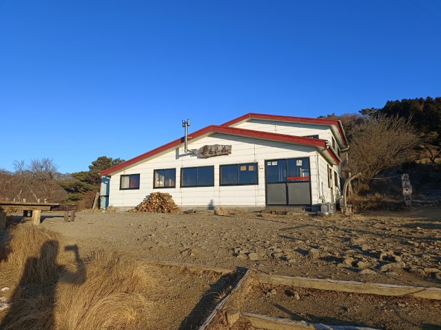 D4: 丹沢山(攻頂) > 富士吉田 | 日本赤岳雪山之旅 | 旅遊 露營 跑山 跑步 運動 水上活動 | Hidy Chan | hidychan.com