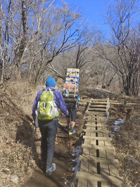 D4: 丹沢山(攻頂) > 富士吉田 | 日本赤岳雪山之旅 | 旅遊 露營 跑山 跑步 運動 水上活動 | Hidy Chan | hidychan.com