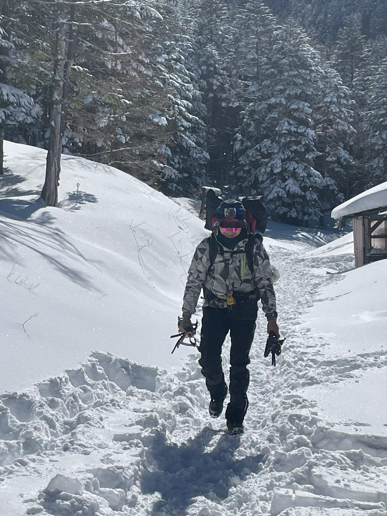 D9: 赤岳鉱泉 > 新宿 | 日本赤岳雪山之旅 | 旅遊 露營 跑山 跑步 運動 水上活動 | Hidy Chan | hidychan.com