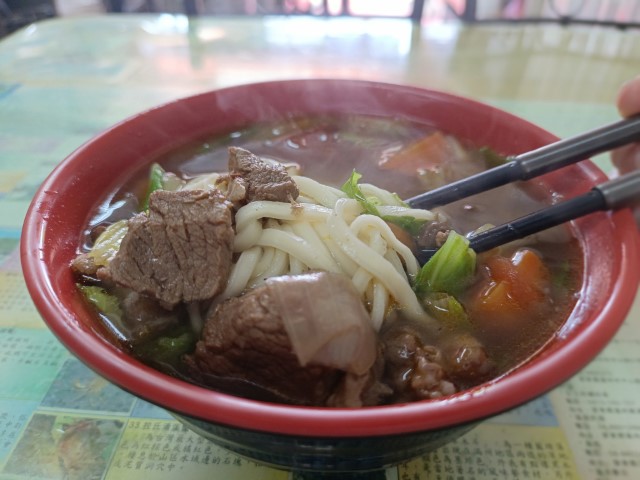 台灣住宿飲食 | 一個女生台灣四極逆走機車環島遊 | 旅遊 露營 跑山 跑步 運動 水上活動 | Hidy Chan | hidychan.com