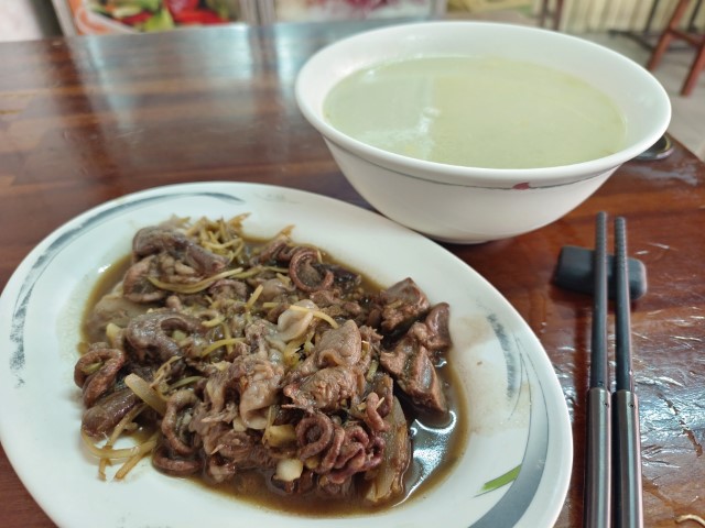 台灣住宿飲食 | 一個女生台灣四極逆走機車環島遊 | 旅遊 露營 跑山 跑步 運動 水上活動 | Hidy Chan | hidychan.com