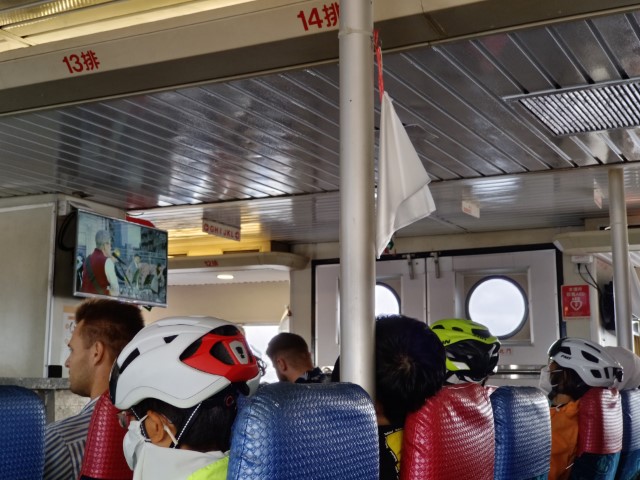 知本>台東富岡漁港>綠島 | 一個女生台灣四極逆走機車環島遊 | 旅遊 露營 跑山 跑步 運動 水上活動 | Hidy Chan | hidychan.com