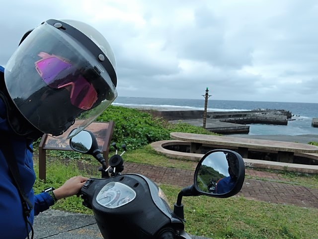 知本>台東富岡漁港>綠島 | 一個女生台灣四極逆走機車環島遊 | 旅遊 露營 跑山 跑步 運動 水上活動 | Hidy Chan | hidychan.com