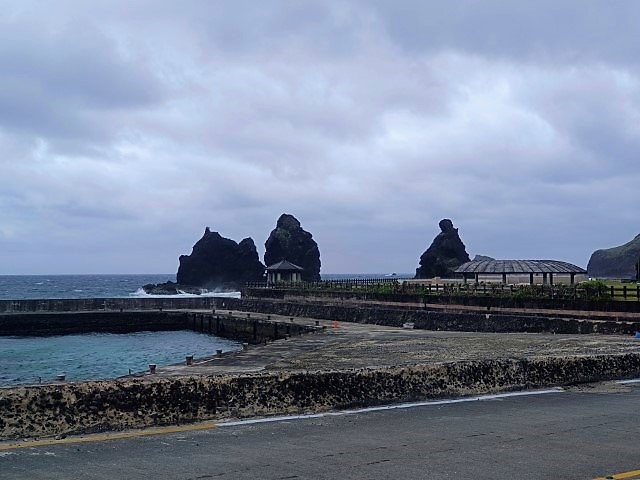 知本>台東富岡漁港>綠島 | 一個女生台灣四極逆走機車環島遊 | 旅遊 露營 跑山 跑步 運動 水上活動 | Hidy Chan | hidychan.com