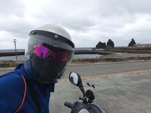 知本>台東富岡漁港>綠島 | 一個女生台灣四極逆走機車環島遊 | 旅遊 露營 跑山 跑步 運動 水上活動 | Hidy Chan | hidychan.com
