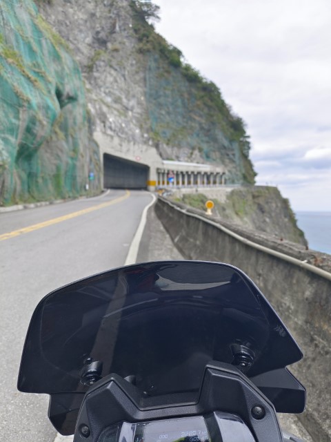 花蓮>秀林>南澳 | 一個女生台灣四極逆走機車環島遊 | 旅遊 露營 跑山 跑步 運動 水上活動 | Hidy Chan | hidychan.com