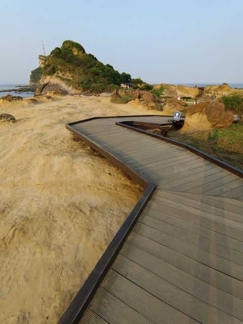 女皇頭 | 一個女生台灣四極逆走機車環島遊 | 旅遊 露營 跑山 跑步 運動 水上活動 | Hidy Chan | hidychan.com