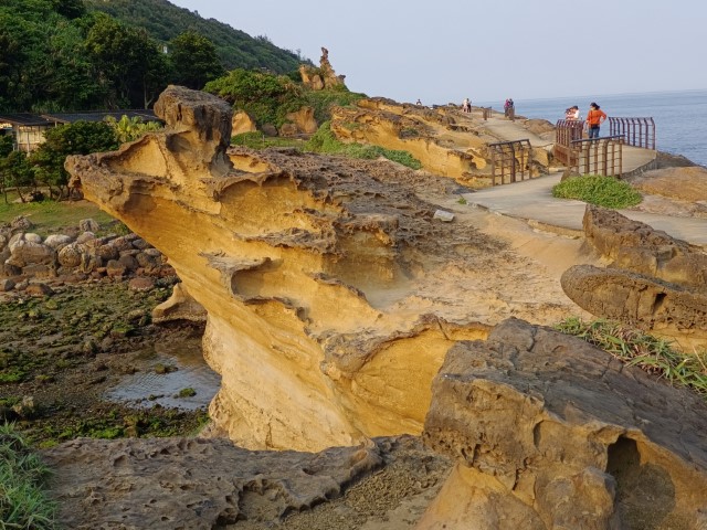 女皇頭 | 一個女生台灣四極逆走機車環島遊 | 旅遊 露營 跑山 跑步 運動 水上活動 | Hidy Chan | hidychan.com