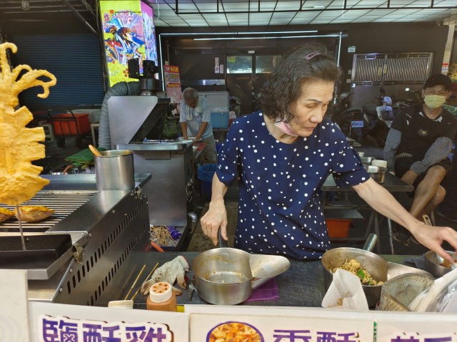 高雄 | 一個女生台灣四極逆走機車環島遊 | 旅遊 露營 跑山 跑步 運動 水上活動 | Hidy Chan | hidychan.com