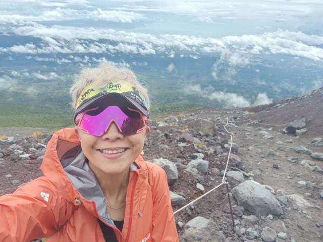 D2: 六合目 > 九合目万年雪山荘 | 富士山3776+電單車遊 | 旅遊 露營 跑山 跑步 運動 水上活動 | Hidy Chan | hidychan.com