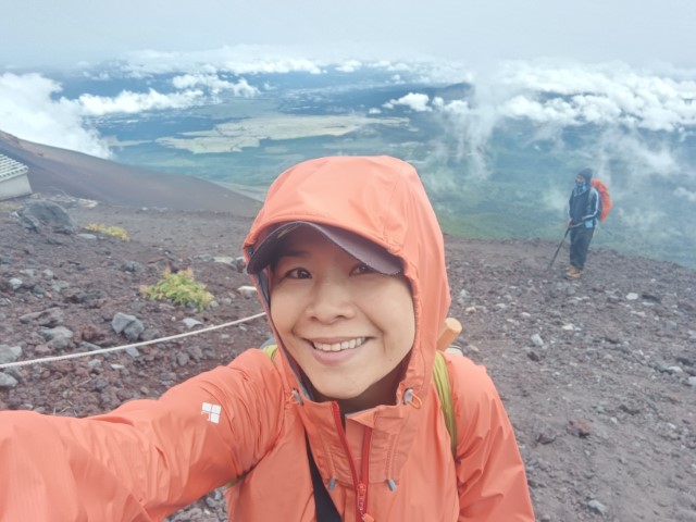 D2: 六合目 > 九合目万年雪山荘 | 富士山3776+電單車遊 | 旅遊 露營 跑山 跑步 運動 水上活動 | Hidy Chan | hidychan.com