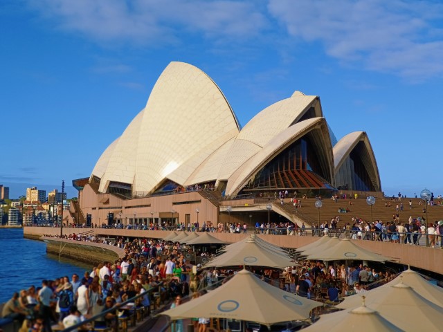 Opera House | 首次南半球之澳洲電單車露營遊 | 旅遊 露營 跑山 跑步 運動 水上活動 | Hidy Chan | hidychan.com