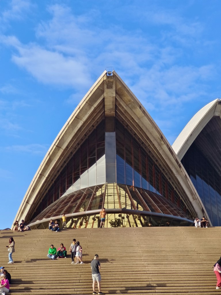 Opera House | 首次南半球之澳洲電單車露營遊 | 旅遊 露營 跑山 跑步 運動 水上活動 | Hidy Chan | hidychan.com