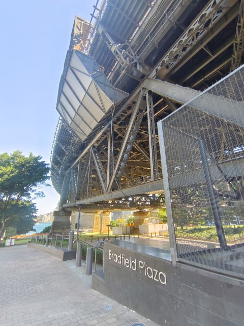 Sydney Harbour Bridge | 首次南半球之澳洲電單車露營遊 | 旅遊 露營 跑山 跑步 運動 水上活動 | Hidy Chan | hidychan.com