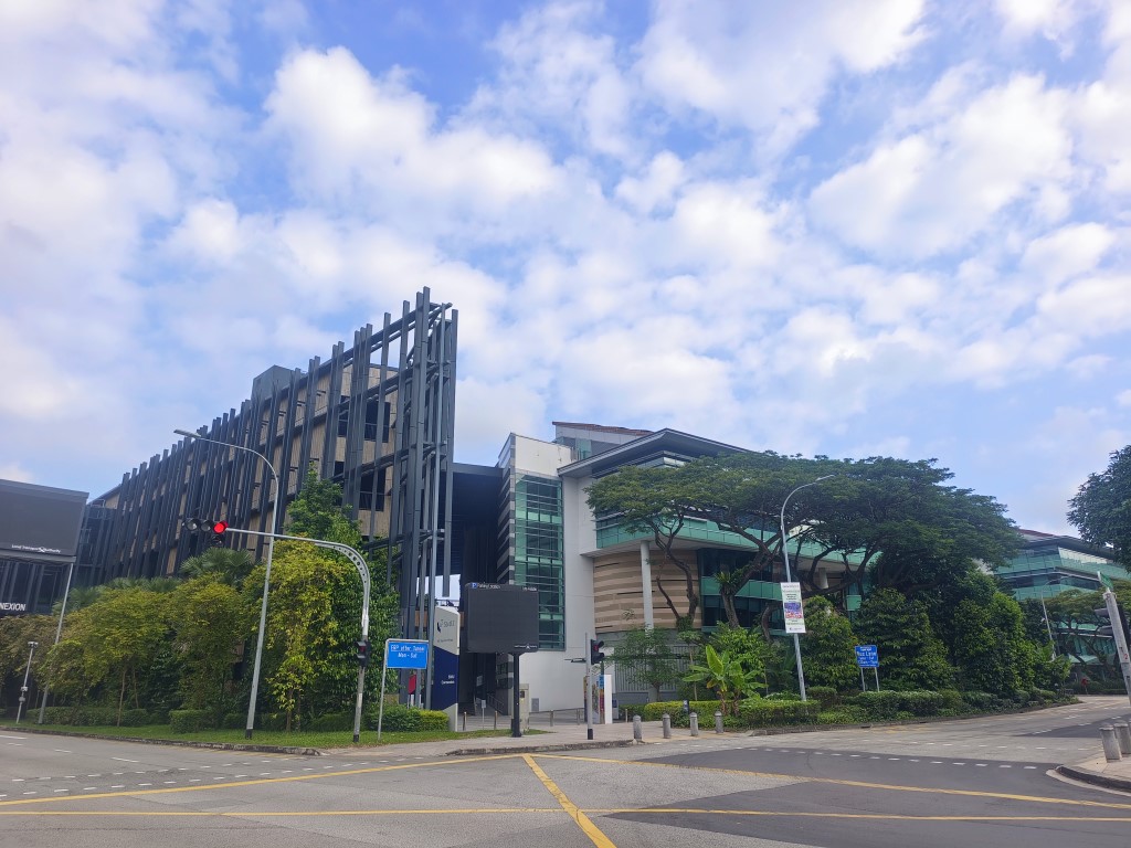 Town | 首次南半球之澳洲電單車露營遊 | 旅遊 露營 跑山 跑步 運動 水上活動 | Hidy Chan | hidychan.com