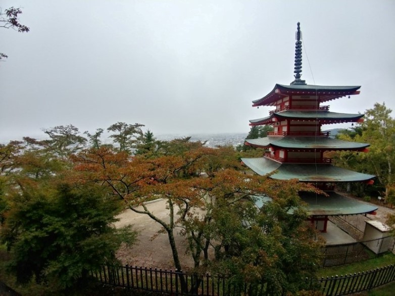 第三日(新倉山淺間神社) | 第一次一人邁向黑仔露營之旅 | 旅遊 露營 跑山 跑步 運動 水上活動 | Hidy Chan | hidychan.com