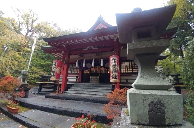 第三日(山中淺間神社) | 第一次一人邁向黑仔露營之旅 | 旅遊 露營 跑山 跑步 運動 水上活動 | Hidy Chan | hidychan.com