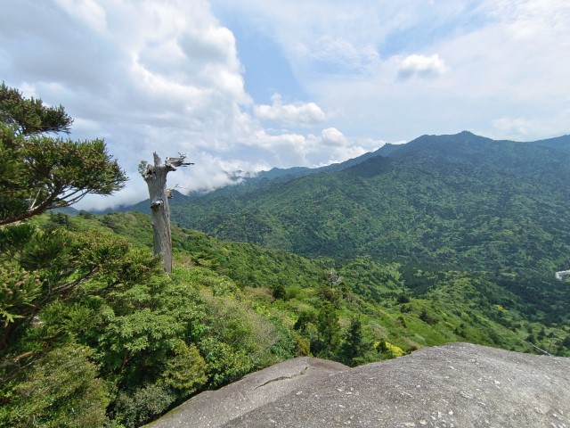 D1: 白谷山荘 > 太鼓岩 | 玩盡日本全九州 | 旅遊 露營 跑山 跑步 運動 水上活動 | Hidy Chan | hidychan.com