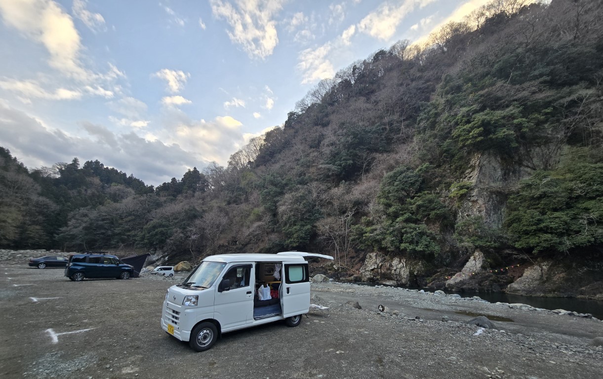 青野原 | 首次自駕Camper Van | 旅遊 露營 跑山 跑步 運動 水上活動 | Hidy Chan | hidychan.com