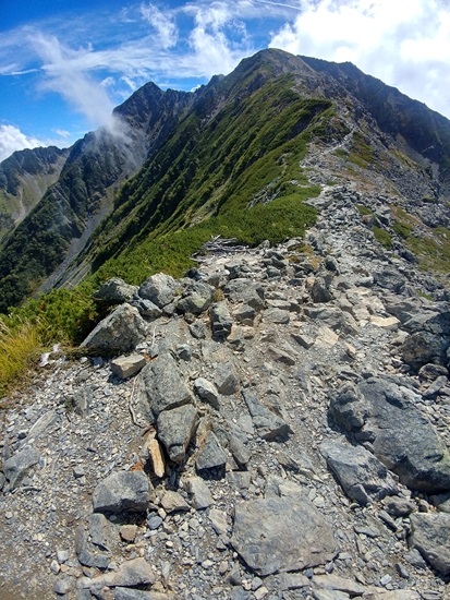 D5: 北岳山莊>間ノ岳 | 自己一人出走挑戰日本神山之旅 | 旅遊 露營 跑山 跑步 運動 水上活動 | Hidy Chan | hidychan.com