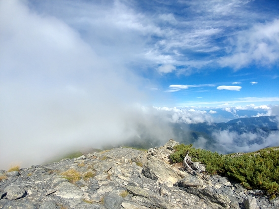 D5: 北岳山莊>間ノ岳 | 自己一人出走挑戰日本神山之旅 | 旅遊 露營 跑山 跑步 運動 水上活動 | Hidy Chan | hidychan.com