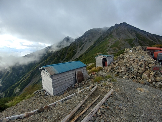 D6: 農鳥小屋>西農鳥岳 | 自己一人出走挑戰日本神山之旅 | 旅遊 露營 跑山 跑步 運動 水上活動 | Hidy Chan | hidychan.com