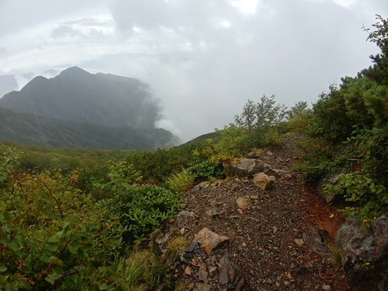 D6: 農鳥岳>大門沢小屋 | 自己一人出走挑戰日本神山之旅 | 旅遊 露營 跑山 跑步 運動 水上活動 | Hidy Chan | hidychan.com