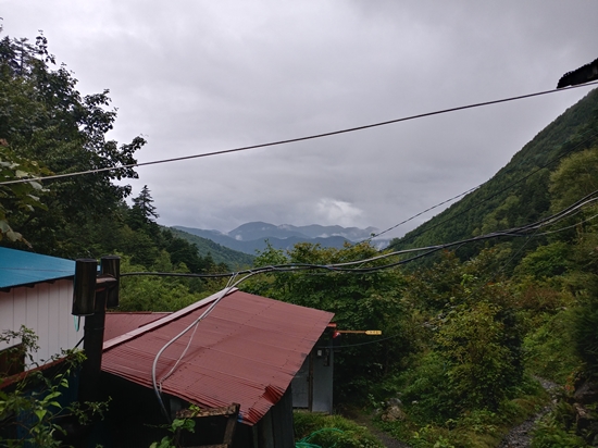 D6: 農鳥岳>大門沢小屋 | 自己一人出走挑戰日本神山之旅 | 旅遊 露營 跑山 跑步 運動 水上活動 | Hidy Chan | hidychan.com