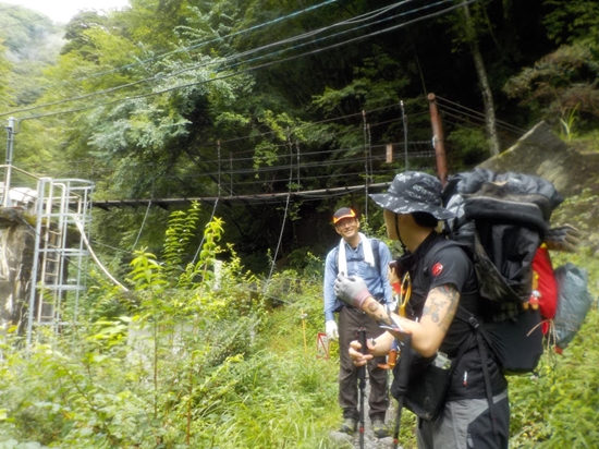 D7: 奈良田第一発電所>奈良田 | 自己一人出走挑戰日本神山之旅 | 旅遊 露營 跑山 跑步 運動 水上活動 | Hidy Chan | hidychan.com