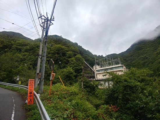 D7: 奈良田第一発電所>奈良田 | 自己一人出走挑戰日本神山之旅 | 旅遊 露營 跑山 跑步 運動 水上活動 | Hidy Chan | hidychan.com